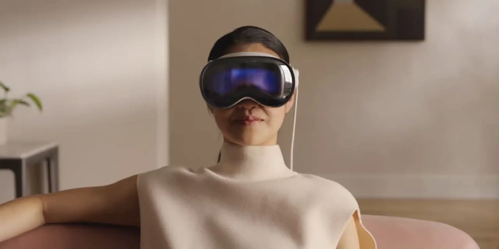 Будущее VR-гейминга в 2026: Meta Quest 4 против Apple Vision Pro