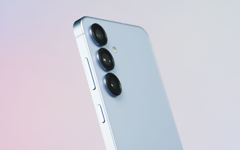 Скриншот Samsung Galaxy S25: стоит ли брать сейчас, когда вышли новые модели